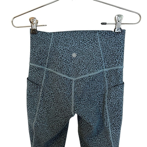 Athleta Salutation Stash Pocket II Textured 7/8 Tight - Picture 7 of 8